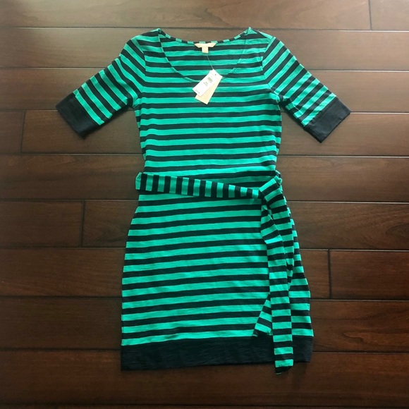 Banana Republic Dresses & Skirts - Banana Republic - Petite Striped Dress